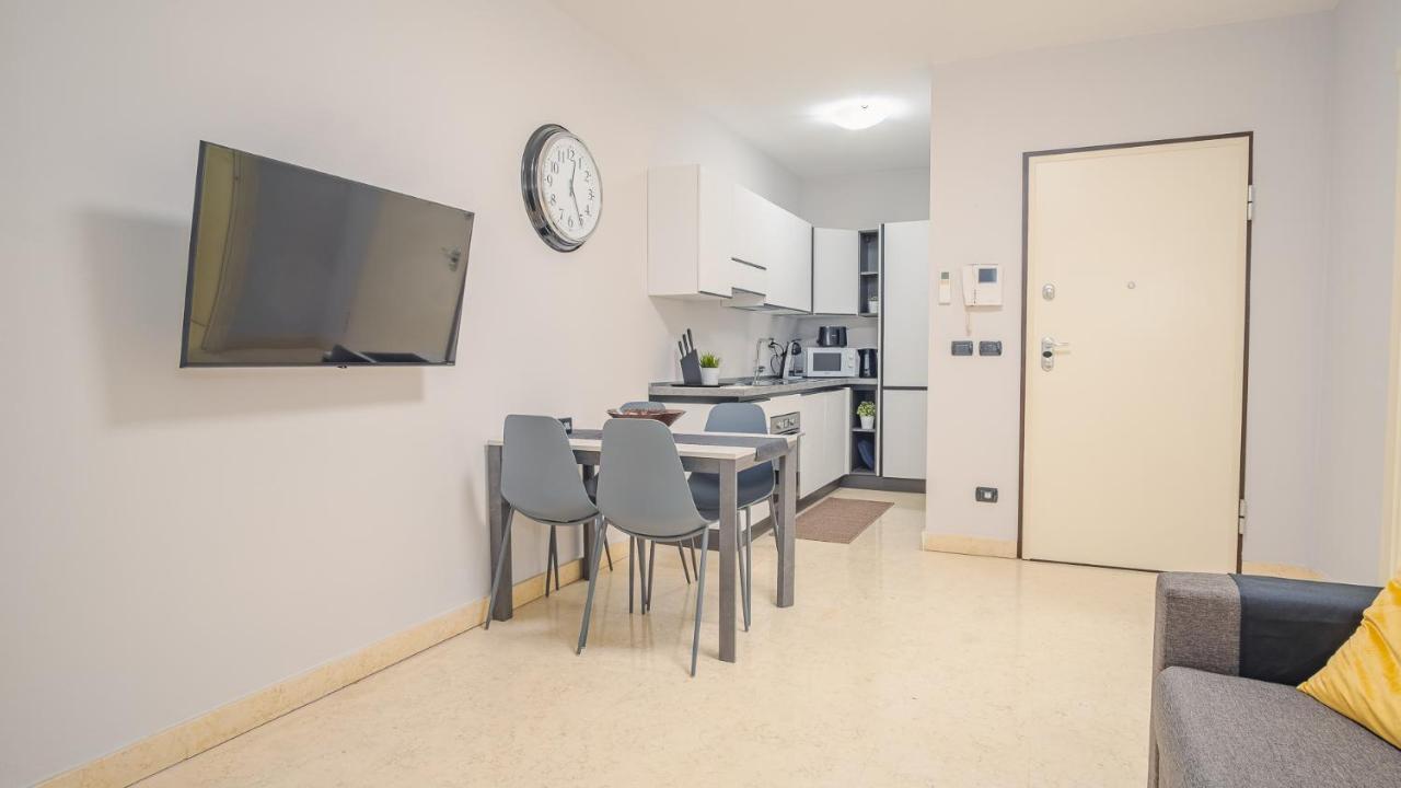 Relais Du Lac Loft - Italian Homing Desenzano del Garda Luaran gambar
